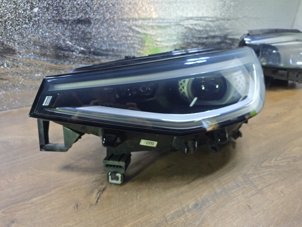 Frontscheinwerfer VW Id.4 11B941035H Links Scheinwerfer Headlight SCH9162491877dp