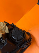 Laden Sie das Bild in den Galerie-Viewer, Frontscheinwerfer BMW E60 E61 85122000 Xenon Rechts Scheinwerfer Headlight SCH8715272931ik