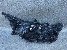 Laden Sie das Bild in den Galerie-Viewer, Frontscheinwerfer Toyota V I Full LED Links Scheinwerfer Headlight SCH4048352755bs