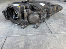 Load image into Gallery viewer, Frontscheinwerfer Audi A4 B8 8K0941043C Bi-Xenon Ein Stück (Rechts oder Links) SCH1510264949qx