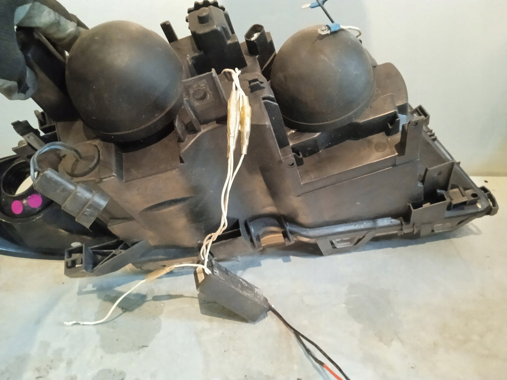 Frontscheinwerfer BMW E46 Xenon Ein Stück (Rechts oder Links) Headlight