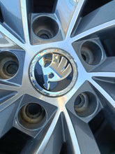Laden Sie das Bild in den Galerie-Viewer, 1x Alufelge 18 Zoll 7.5&quot; 5x112 51ET 5E0601025 Skoda Octavia Iii Rim Wheel