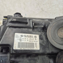 Load image into Gallery viewer, Frontscheinwerfer VW Caddy 2K1941005A Ein Stück (Rechts oder Links) Headlight SCH3461745947wh