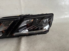 Laden Sie das Bild in den Galerie-Viewer, Frontscheinwerfer Skoda Octavia III 5E1941015D Links Scheinwerfer Headlight SCH7939953257sq
