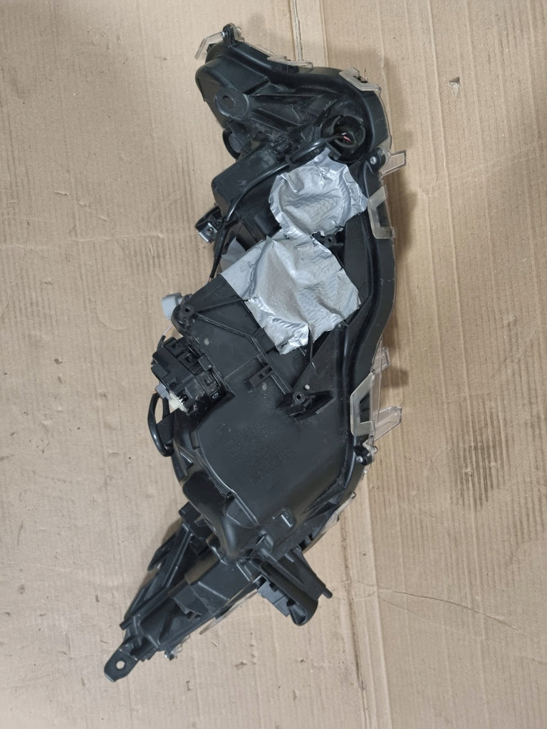 Frontscheinwerfer Toyota V LED Links Scheinwerfer Headlight