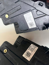 Laden Sie das Bild in den Galerie-Viewer, Frontscheinwerfer Opel Corsa F 9829522780 9829522580 Ein Satz Headlight SCH9732345132cf