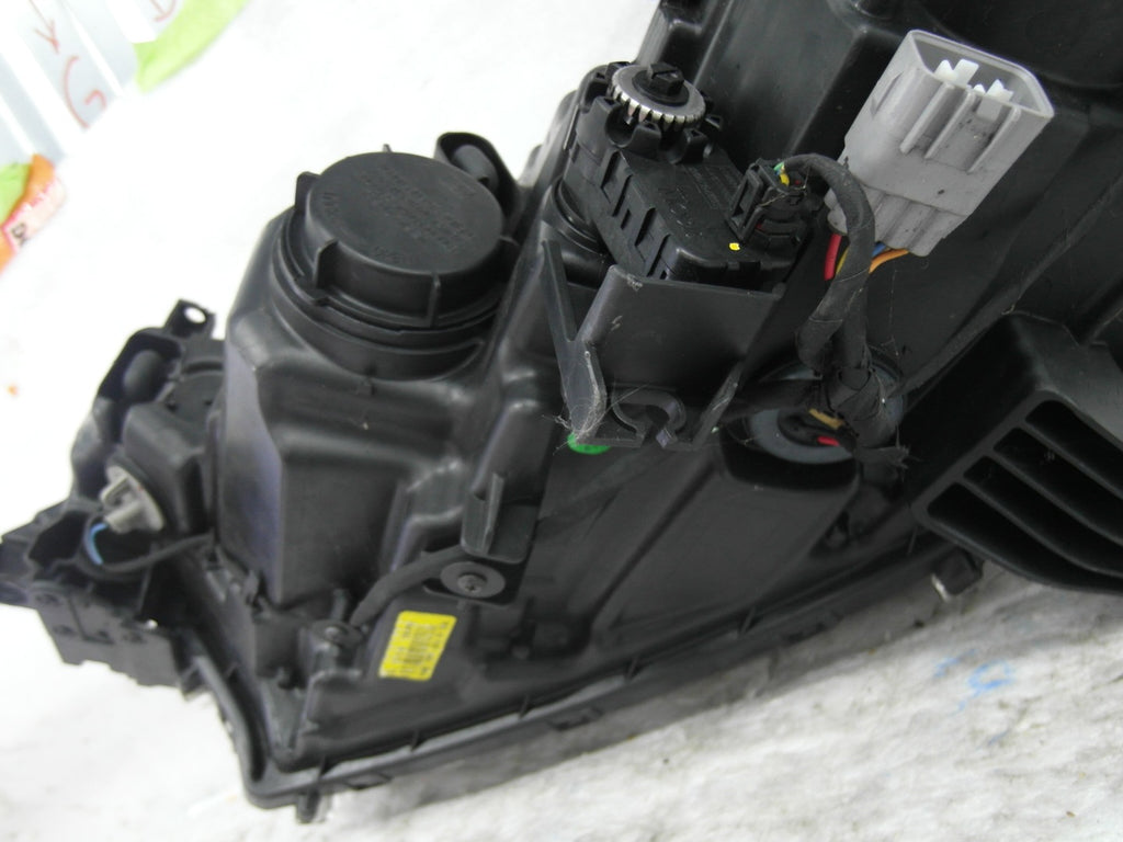 Frontscheinwerfer Mitsubishi Outlander III 8301C8-54 Rechts Headlight