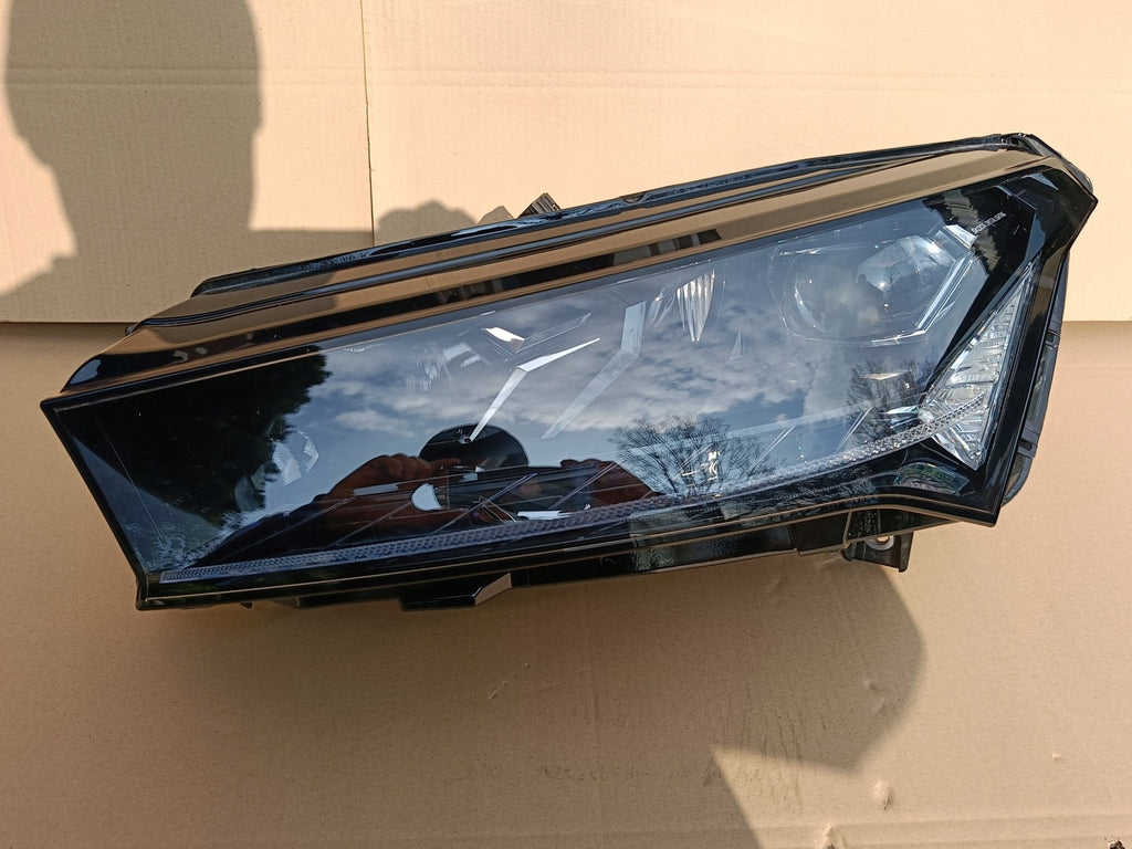 Frontscheinwerfer Skoda Enyaq 5LB941017A 1EX014773-41 5LB941017 Full LED Links