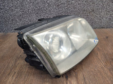 Laden Sie das Bild in den Galerie-Viewer, Frontscheinwerfer VW Polo Xenon Rechts Scheinwerfer Headlight