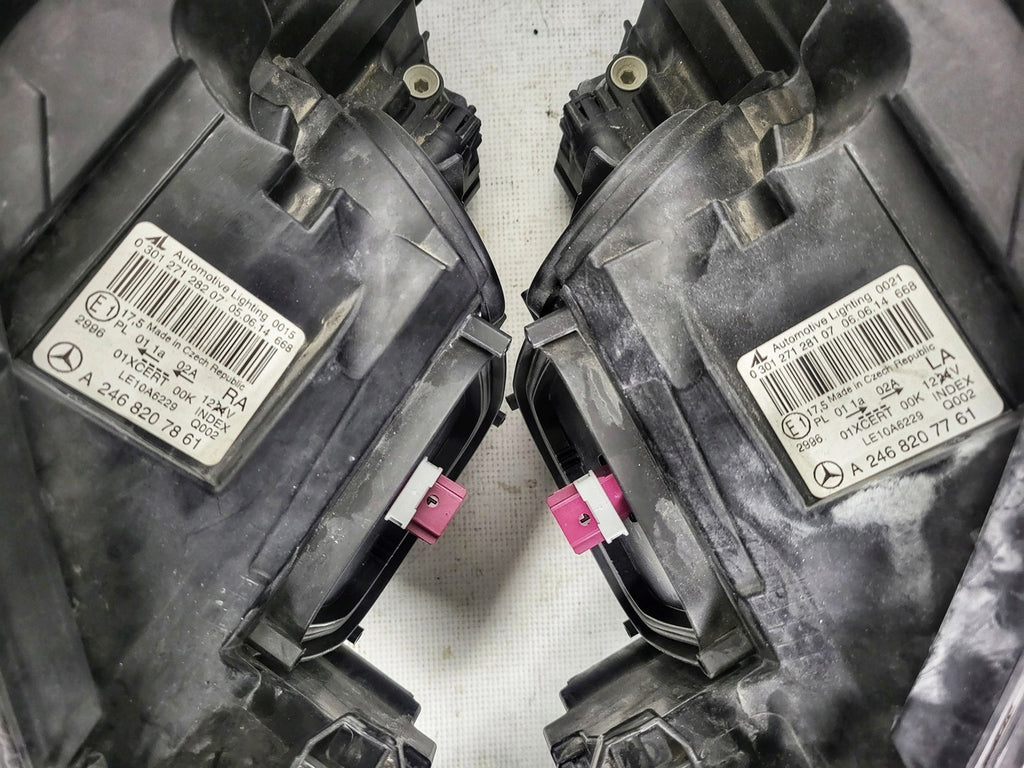 Frontscheinwerfer Mercedes-Benz W246 A2468207861 Xenon Ein Satz Headlight SCH1410197687ck