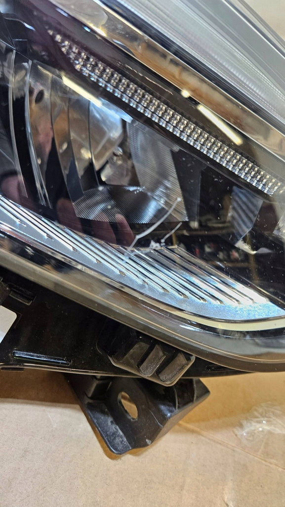 Frontscheinwerfer Renault Clio I V 260102407R Rechts Scheinwerfer Headlight SCH1751542415eg