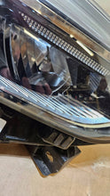 Laden Sie das Bild in den Galerie-Viewer, Frontscheinwerfer Renault Clio I V 260102407R Rechts Scheinwerfer Headlight SCH1751542415eg