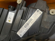 Load image into Gallery viewer, Frontscheinwerfer BMW F30 F31 7259525 Xenon Links Scheinwerfer Headlight SCH2012095452ya