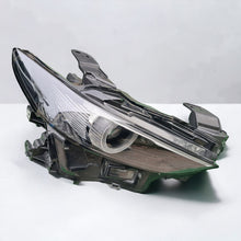 Laden Sie das Bild in den Galerie-Viewer, Frontscheinwerfer Mazda 3 BCJH-51030 Rechts Scheinwerfer Headlight