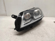 Laden Sie das Bild in den Galerie-Viewer, Frontscheinwerfer VW Passat B7 3AB941751- Xenon Links Scheinwerfer Headlight