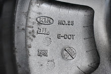 Load image into Gallery viewer, 1x Alufelge 17 Zoll 7.0&quot; 5x114.3 47ET Glanz Graphit 52910-P4110 Kia Sorento Mg