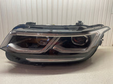 Load image into Gallery viewer, Frontscheinwerfer VW Tiguan Ad1 5NB941081C 5NB941113C Full LED Links Headlight