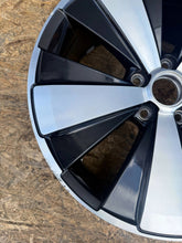 Load image into Gallery viewer, 1x Alufelge 18 Zoll 5C0601025AK VW Beetle Rim Wheel FEL3815231148sy