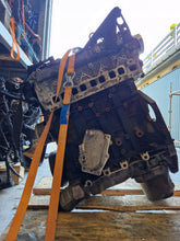 Laden Sie das Bild in den Galerie-Viewer, Motor Mercedes-Benz 699 301 303 305 2.3 CDI 23TKm 2019 Diesel Engine Unkomplett