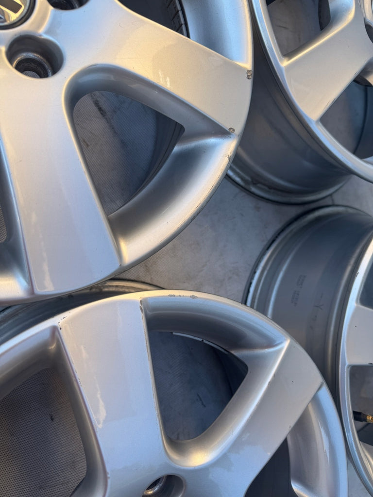 4x Alufelge 15 Zoll 6.0" 5x100 43ET Silber 6Q0601025R VW Rim Wheel FEL8251991291cs