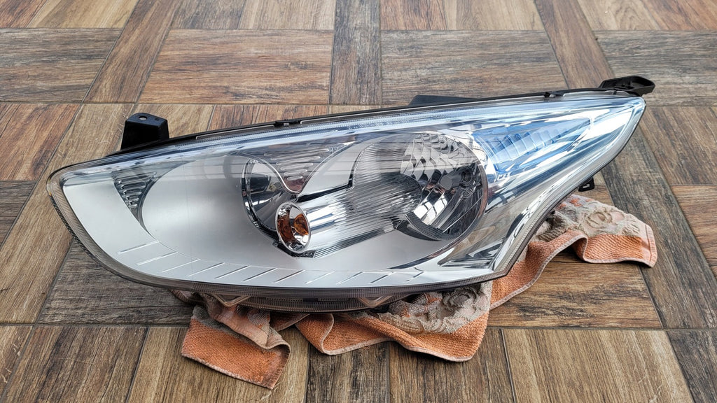 Frontscheinwerfer Ford B-Max AV11-13W030-AE Links Scheinwerfer Headlight