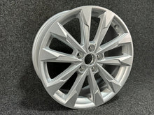 Load image into Gallery viewer, 1x Alufelge 18 Zoll 7.0" 5x112 43ET Glanz Silber 83A601025G Audi Q3 Rim Wheel FEL6712443455bz