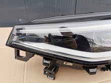 Laden Sie das Bild in den Galerie-Viewer, Frontscheinwerfer VW I 11B941035H Links Scheinwerfer Headlight SCH4215845514ak