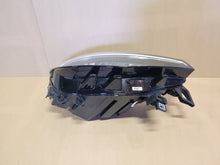 Laden Sie das Bild in den Galerie-Viewer, Frontscheinwerfer VW Id.4 11B941006A Rechts Scheinwerfer Headlight