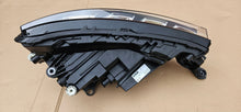 Load image into Gallery viewer, Frontscheinwerfer Skoda Kamiq 658941016B LED Ein Stück (Rechts oder Links) SCH3533500216ys