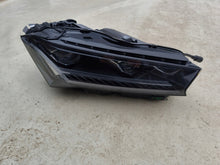 Laden Sie das Bild in den Galerie-Viewer, Frontscheinwerfer Skoda Superb I 3P1941016B Rechts Scheinwerfer Headlight SCH7607114746ps