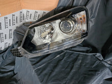 Laden Sie das Bild in den Galerie-Viewer, Frontscheinwerfer Skoda Yeti 5L1941015C Xenon Links Scheinwerfer Headlight