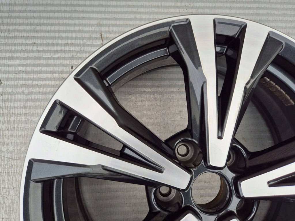 1x Alufelge 18 Zoll 7.0" 5x114.3 40ET HV03BMB94 Nissan Qashqai I J10 J11 FEL8348633323rz