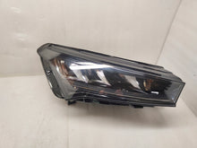 Load image into Gallery viewer, Frontscheinwerfer Skoda Enyaq 5LB941016 LED Rechts Scheinwerfer Headlight