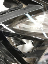 Laden Sie das Bild in den Galerie-Viewer, Frontscheinwerfer Kia Sportage V 92102-R2XXX LED Rechts Scheinwerfer Headlight SCH5766528509yq