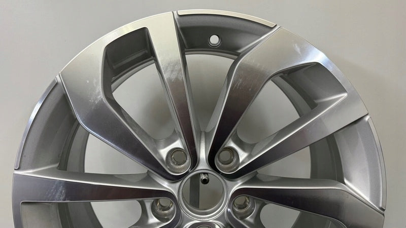 1x Alufelge 17 Zoll 7.0" 5x112 45ET Glanz Silber 2GA601025AC VW T-Roc Rim Wheel FEL4983111678de