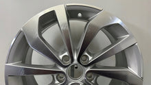 Load image into Gallery viewer, 1x Alufelge 17 Zoll 7.0" 5x112 45ET Glanz Silber 2GA601025AC VW T-Roc Rim Wheel FEL4983111678de
