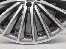 Laden Sie das Bild in den Galerie-Viewer, 1x Alufelge 19 Zoll A2064011900 Mercedes-Benz W206 Rim Wheel