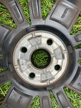 Laden Sie das Bild in den Galerie-Viewer, 1x Alufelge 18 Zoll 5.0" 4x114.3 Toyota Rim Wheel FEL4865810983fc