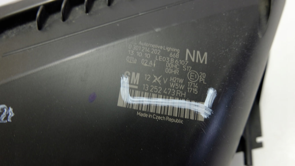 Frontscheinwerfer Opel Zafira B 13252473 Rechts Scheinwerfer Headlight