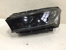 Laden Sie das Bild in den Galerie-Viewer, Frontscheinwerfer Skoda Enyaq 5LB941015H 5LB941015A LED Links Headlight SCH5228990339dd