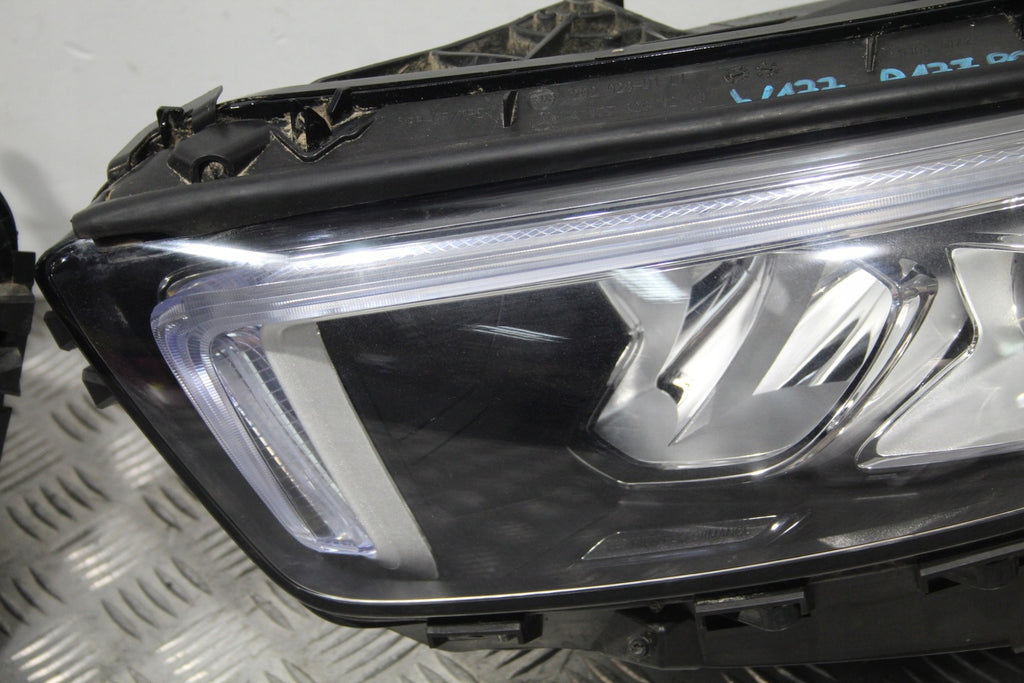Frontscheinwerfer Mercedes-Benz W177 A1779064703 A1779064803 LED Ein Satz SCH5403542163kp