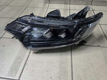 Load image into Gallery viewer, Frontscheinwerfer Mitsubishi Outlander I 8301D3-31 Links Scheinwerfer Headlight SCH8883458194wu