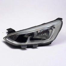 Laden Sie das Bild in den Galerie-Viewer, Frontscheinwerfer Ford Focus LED Links Scheinwerfer Headlight