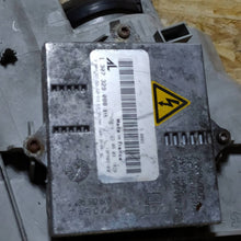 Load image into Gallery viewer, Frontscheinwerfer Mercedes-Benz 0301166275 Links Scheinwerfer Headlight SCH4307847307cf