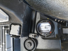 Laden Sie das Bild in den Galerie-Viewer, Frontscheinwerfer Hyundai I30 92101-G4600 Links Scheinwerfer Headlight SCH3550416354ot