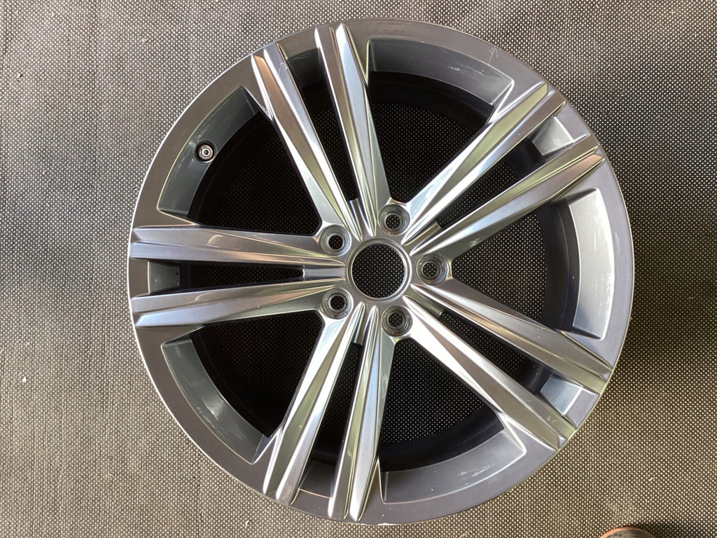 1x Alufelge 18 Zoll 8.0" 5x112 3G0601025N Audi I Golf Rim Wheel FEL2015534495yy