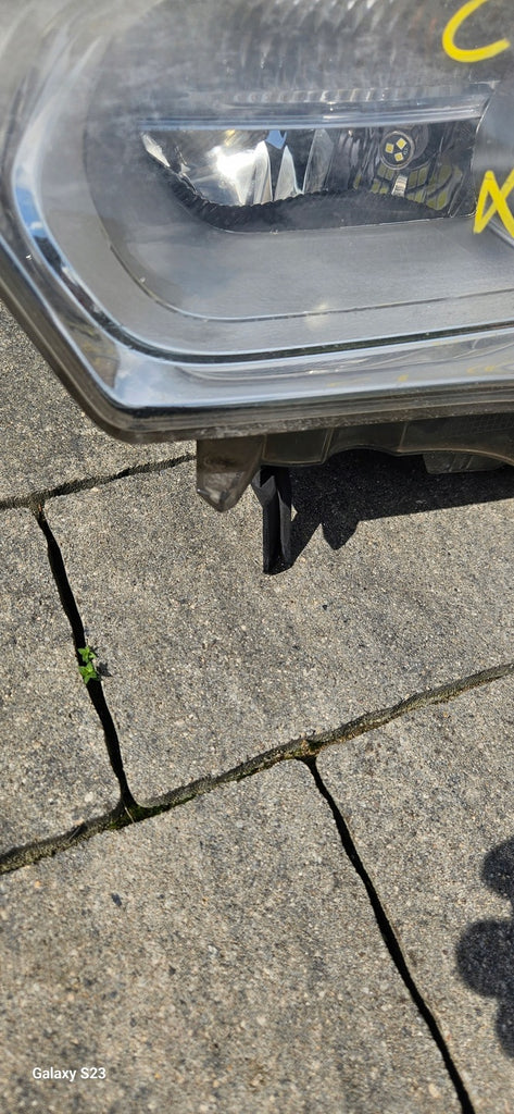 Frontscheinwerfer Citroën C4 II Xenon Ein Stück (Rechts oder Links) Headlight SCH3096156169xl