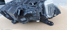 Laden Sie das Bild in den Galerie-Viewer, Frontscheinwerfer Mercedes-Benz W176 A1769067500 Links Scheinwerfer Headlight SCH7499554557ud