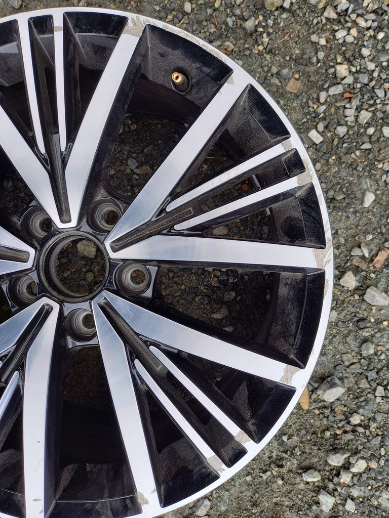 1x Alufelge 17 Zoll 7.0" 5x112 54ET Glanz Silber 5K0601025AS VW Rim Wheel FEL2555783518td