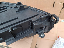 Laden Sie das Bild in den Galerie-Viewer, Frontscheinwerfer VW Tiguan T317761331 LED Rechts Scheinwerfer Headlight
